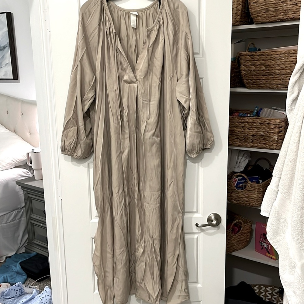 Lightweight flowy maxi dress